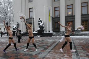 Активистки женского движения FEMEN