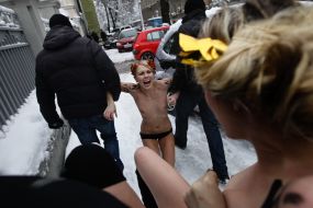 Задержание активистки FEMEN