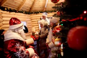 Дед Мороз и Снегурочка