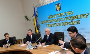 Nikolay Azarov and Igor Prasolov