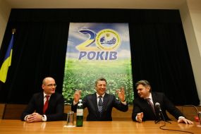 Oleg Proskuryakov, Yuriy Boyko and Eduard Stavitskiy
