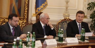 Сергій Арбузов, Микола Азаров та Віктор Янукович