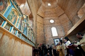 Archbishop Luka near the iconostasis XVIII