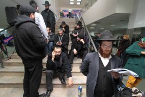 Пассажиры в аэропорту