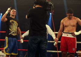 Wayne Fa and Aleksandr Usyk