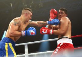 Wayne Fa and Aleksandr Usyk