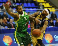 Malcolm Delaney and Willie Deane