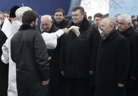 Metropolitan Vladimir, Nikolay Azarov, Vladimir Rybak, Anatoliy Prisyazhnyuk and Viktor Yanukovich
