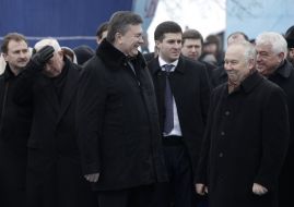 Metropolitan Vladimir, Nikolay Azarov, Vladimir Rybak, Aleksandr Popov and Viktor Yanukovich