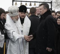 Metropolitan Vladimir and Viktor Yanukovich