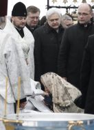 Metropolitan Vladimir and Anna German