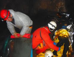 Травмированная женщина