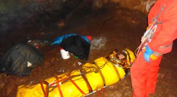 Травмированная женщина