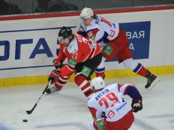 Playing moment of match