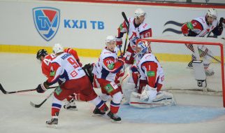 Playing moment of match