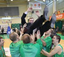 Players BC "Ferro-ZNTU" (Zaporozhye) celebrate victory