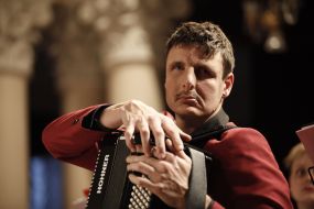 Participant of benefit concert