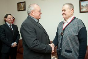 Yevgeniy Kartashov and Leonid Zhabotinskiy