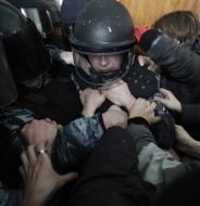 Драка между активистами ВО "Свобода" и милицией