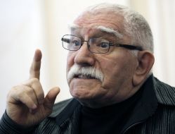 Armen Dzhigarkhanyan