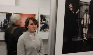 Visitors to the exhibition "World Press Photo-2012"