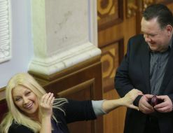 Taisiya Povaliy and Bogdan benyuk