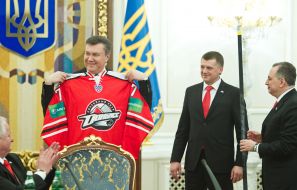 Boris Kolesnikov and Viktor Yanukovuch