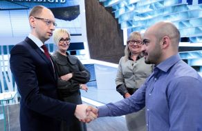 Arseniy Yatsenyuk, Anna Bezulik, Mustafa Nayem and Svetlana Fabricant