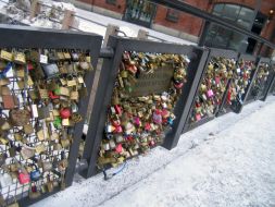 Замки с именами влюбленных