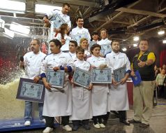 Учасники кулінарного шоу