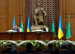 Viktor Yanukovych and Gurbanguly Berdimuhamedov