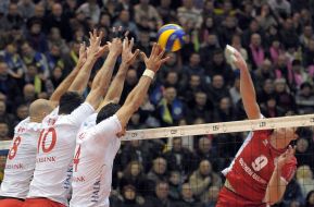 Playing moment of match