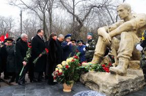 Участники митинга