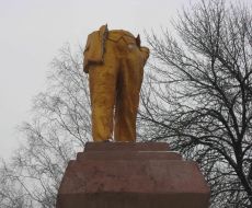 Broken monument to Lenin