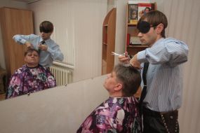 Перукар Олег Максак