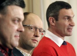 Vitaliy Klichko, Arseniy Yatsenyuk and Oleg Tyagnibik