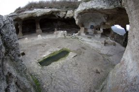 Spelaean city Eski Kermen