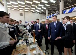 Viktor Yanukovich and  Dmitry Tabachnik