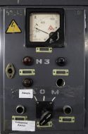 A device for measuring the current in the engine room