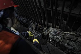 Grid operator clears debris