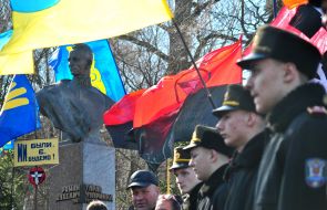 Participants of the event at the monument to Roman Shukhevych