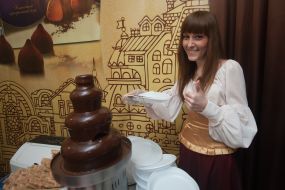 The girl Sample chocolate