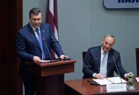 Viktor Yanukovych and Andris Berzins