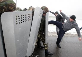 Demonstration show of the final stage of preparation of peacemakers