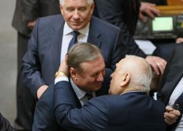 Aleksandr Yefremov and Yefim Zvyagylskiy