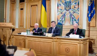 Виктор Янукович, Николай Азаров и Владимир Рыбак