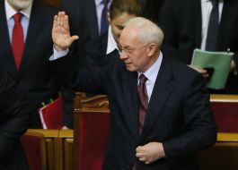 Николай Азаров