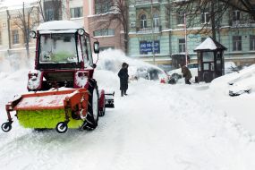 Уборка снега в Киеве
