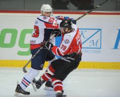 Игровой момент матча