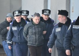 The convoy leads Andrey Slyusarchuk